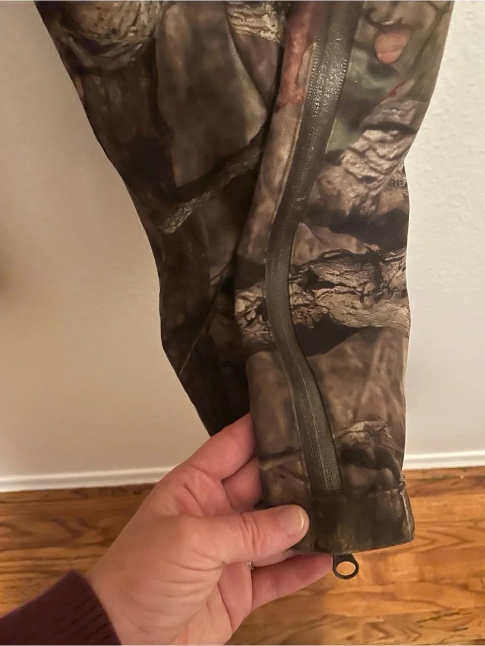 Rustic Ridge Camo Hunting pants size Medium - Picture 2 of 6